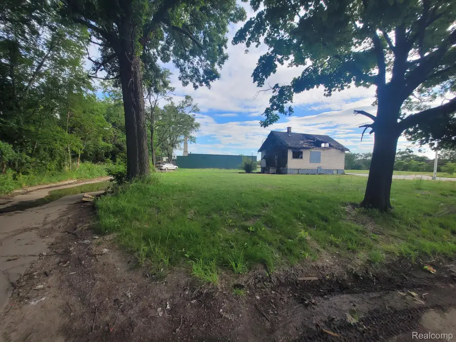 5585 RIDGEWOOD ST, Detroit, MI 48204 - #3