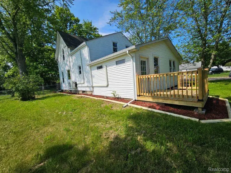 411 LYTLE AVE, Harbor Beach, MI 48441 - #1