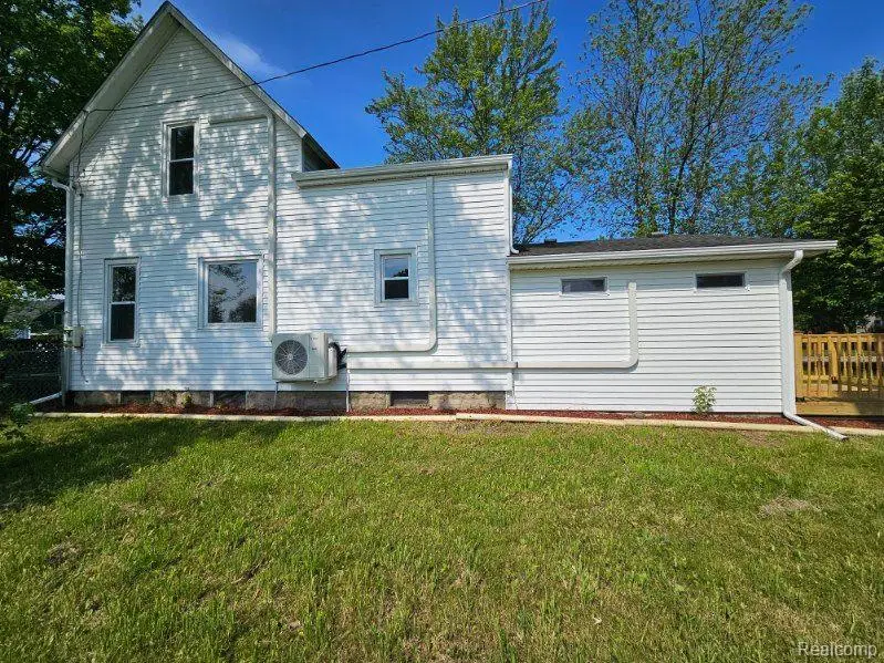 411 LYTLE AVE, Harbor Beach, MI 48441 - #2