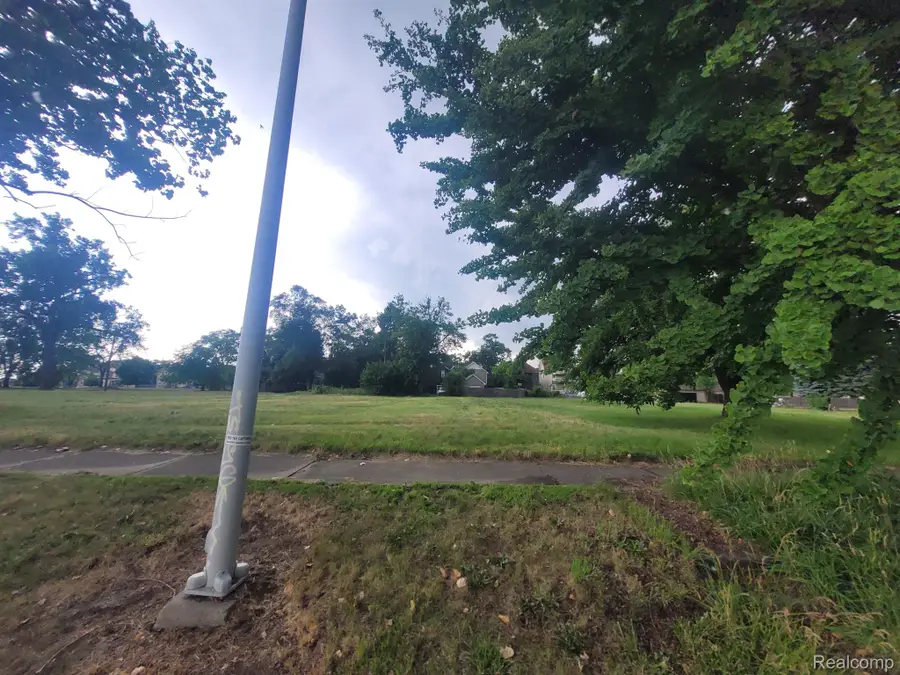 1231 24TH ST, Detroit, MI 48216 - #2