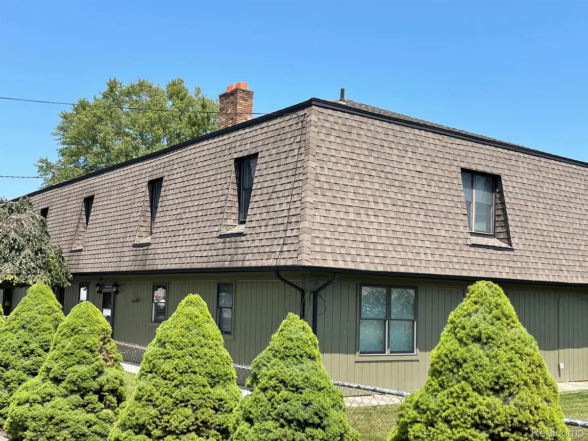 46070 EDGEWATER DR, Chesterfield, MI 48047 - #1