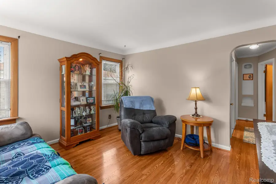 1051 CAPITOL AVE, Lincoln Park, MI 48146 - #3