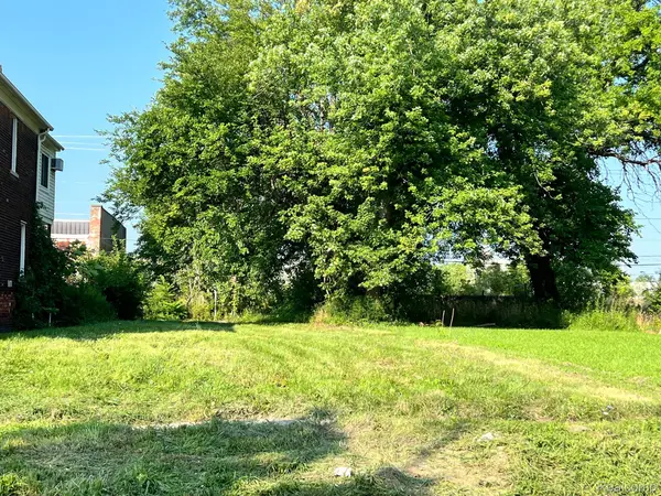 2471 CONCORD ST, Detroit, MI 48207