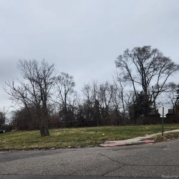 5500 TALBOT ST, Hamtramck, MI 48212