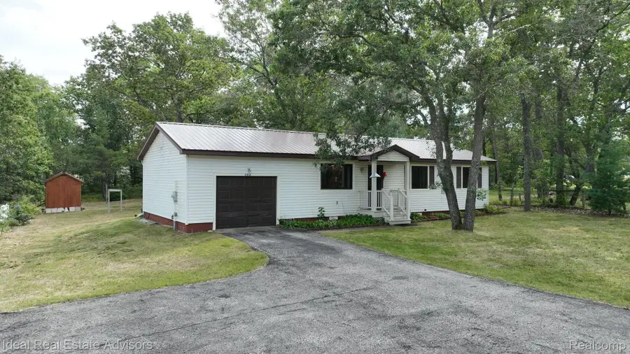 7215 TUSCARORA CIR, Tuscarora, MI 49749 - #2