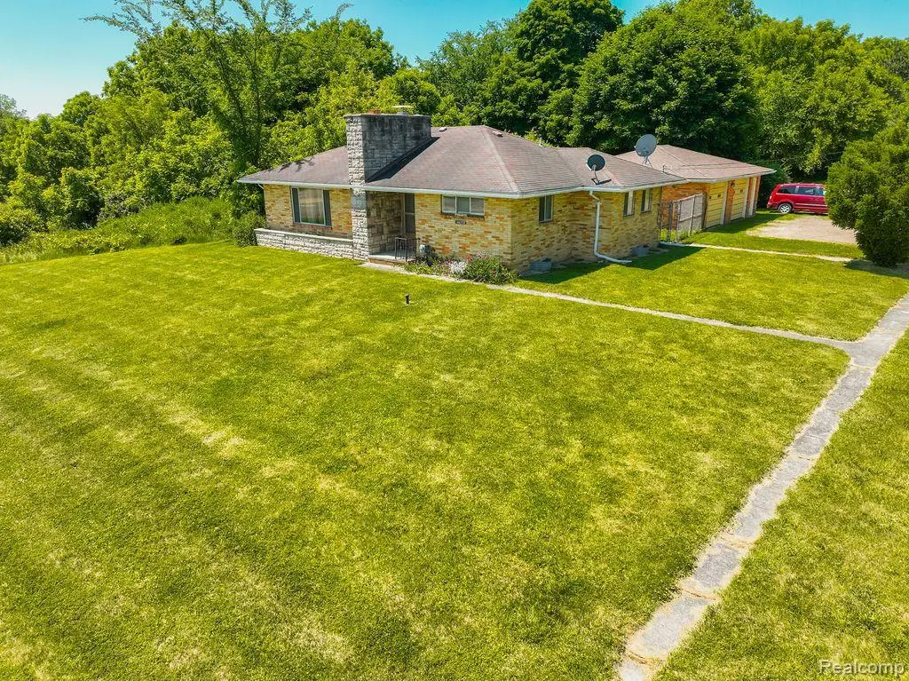 1224 S LAPEER RD, Lapeer, MI 48446 - #1