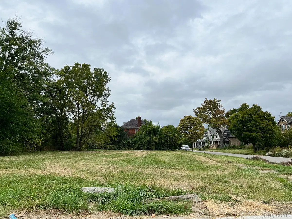 2018 MCGRAW ST, Detroit, MI 48208 - #1