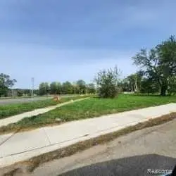 26165 W OUTER DR, Detroit, MI 48217 - #3