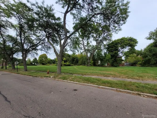 3268 CANTON ST, Detroit, MI 48207