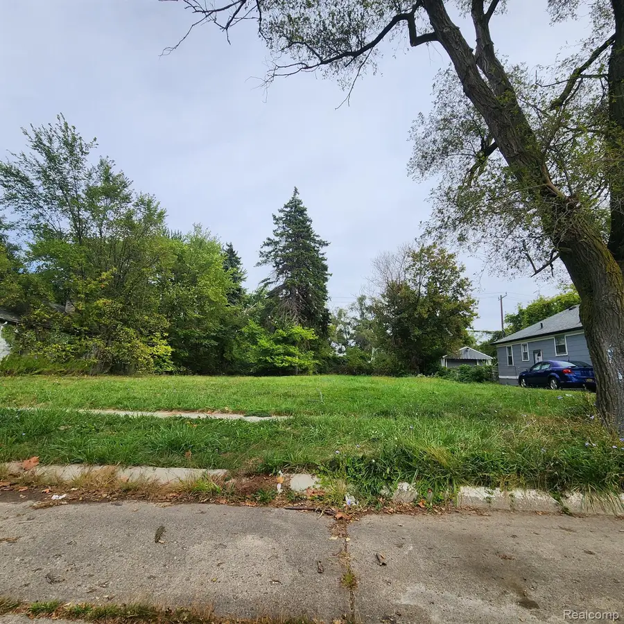 10086 ROSEMONT AVE, Detroit, MI 48228 - #2