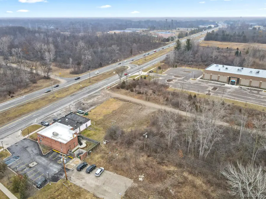 43415 MICHIGAN AVE, Canton, MI 48188 - #3