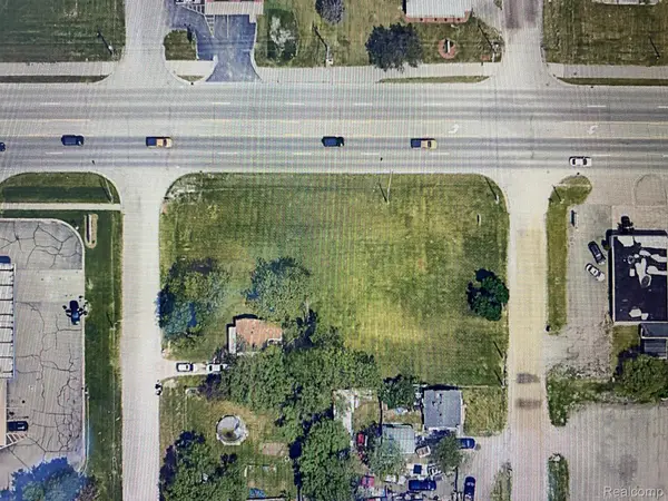 00 Corunna  RD, Flint, MI 48532