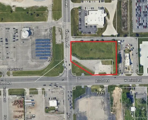 1508 W BRISTOL RD, Flint, MI 48507