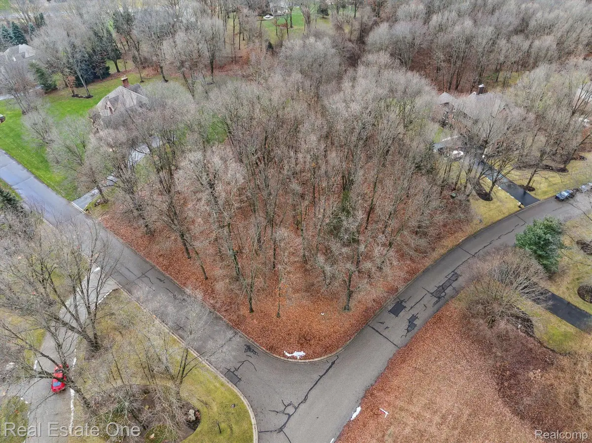 2423 Canterwood, Highland, MI 48356 - #1