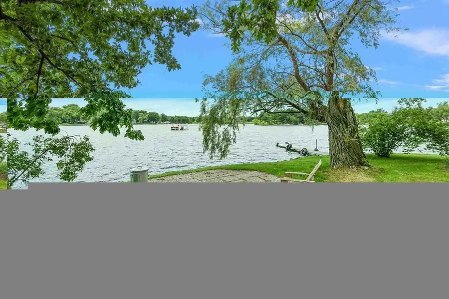 10086 KING RD, Davisburg, MI 48350 - #2