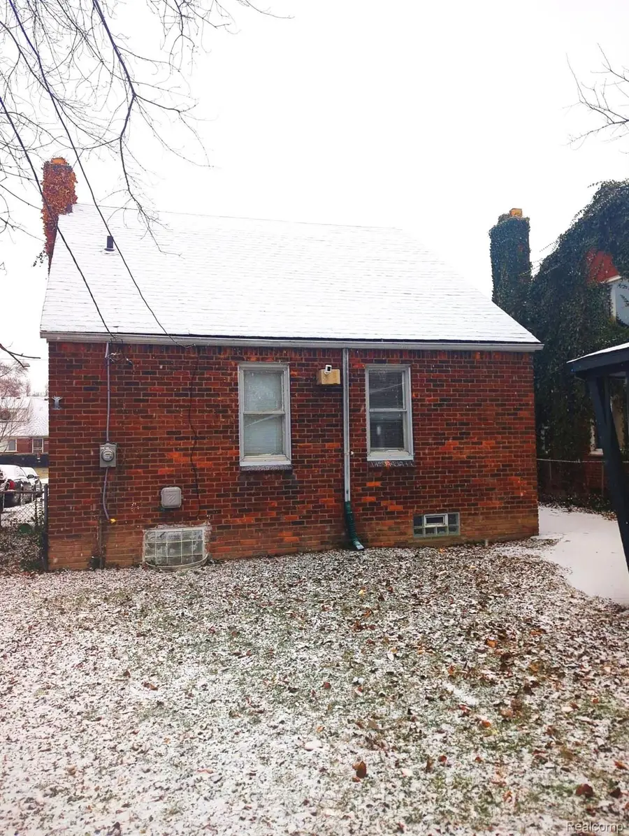20313 SCHOENHERR ST, Detroit, MI 48205 - #3