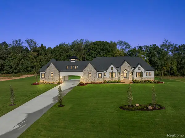 70501 Renata CRT, Bruce, MI 48065