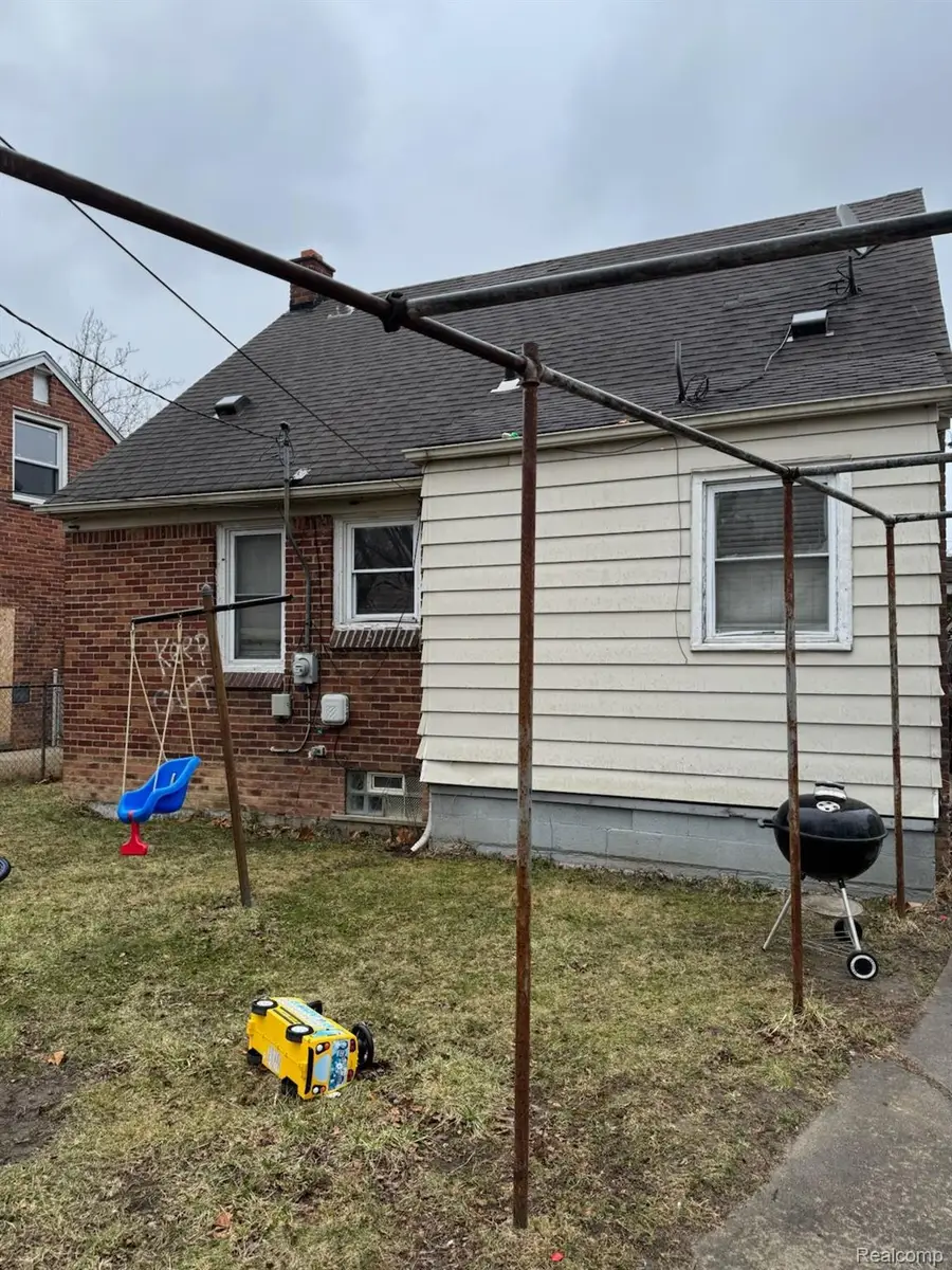 7265 EVERGREEN AVE, Detroit, MI 48228 - #2