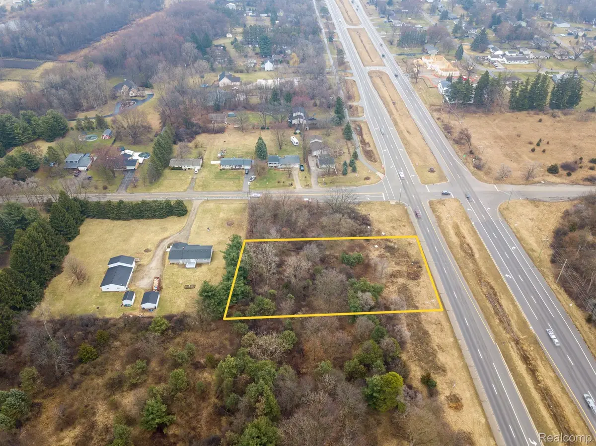 000 HIGHLAND RD, Hartland, MI 48353 - #1
