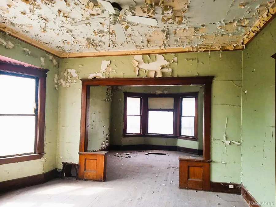 6050 VERMONT ST, Detroit, MI 48208 - #2