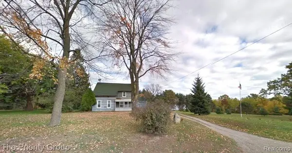 2500 JUDAH RD, LakeOrion, MI 48359