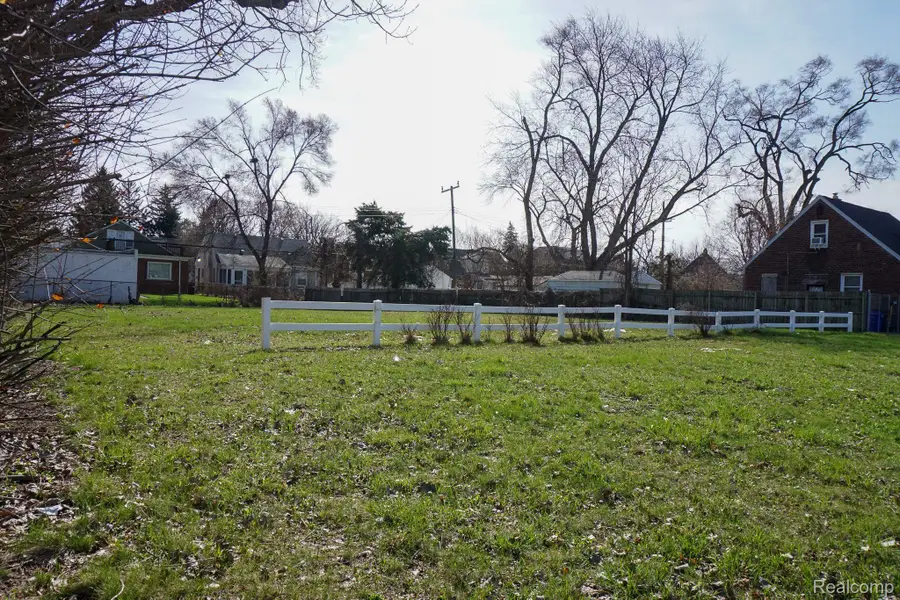 14006 SOUTHFIELD FWY, Detroit, MI 48223 - #2