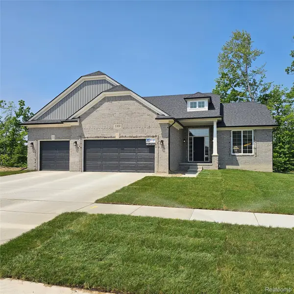 50691 TIMBERSTONE DR, Macomb, MI 48042