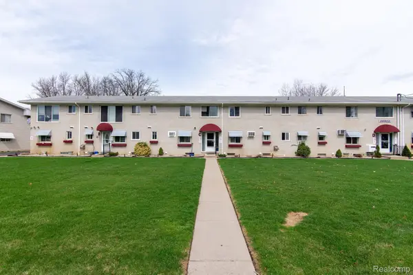 26902 SANDY HILL 11, NewHudson, MI 48165