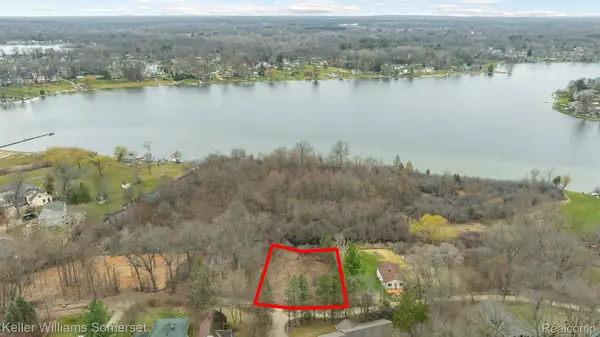 0000 Lakeview DR, WhiteLake, MI 48386