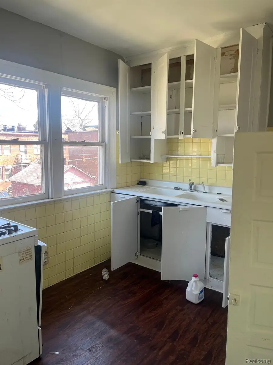 2433 LA BELLE ST, Detroit, MI 48238 - #3