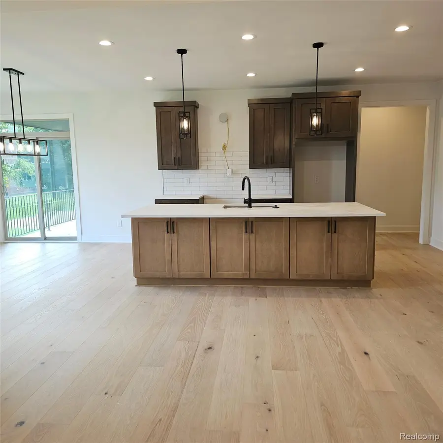 50606 MISTWOOD DR, Macomb, MI 48042 - #3