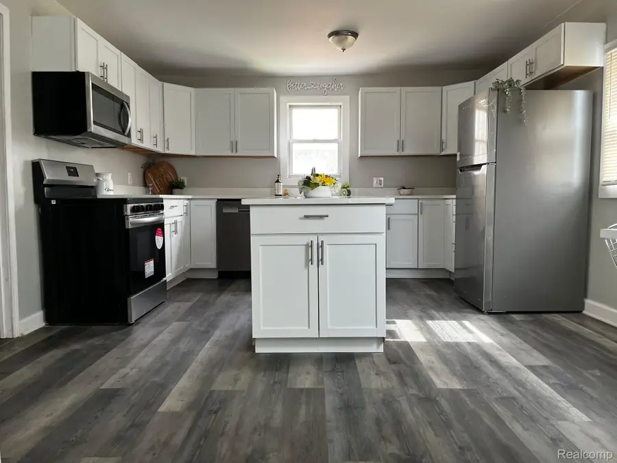 417 E HUNT ST, Adrian, MI 49221 - #3