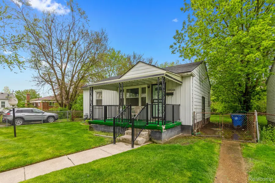 26631 NEW YORK ST, Inkster, MI 48141 - #2