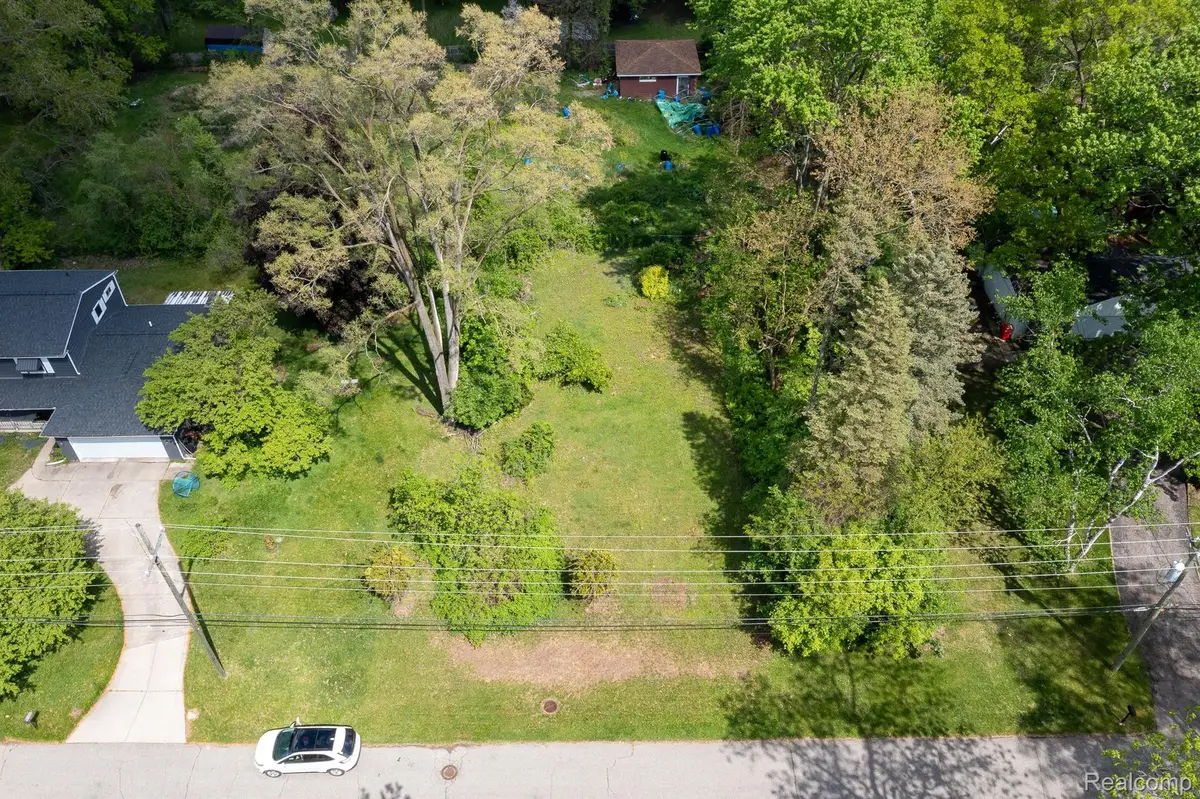 VL RUSSELL ST, Southfield, MI 48075 - #1