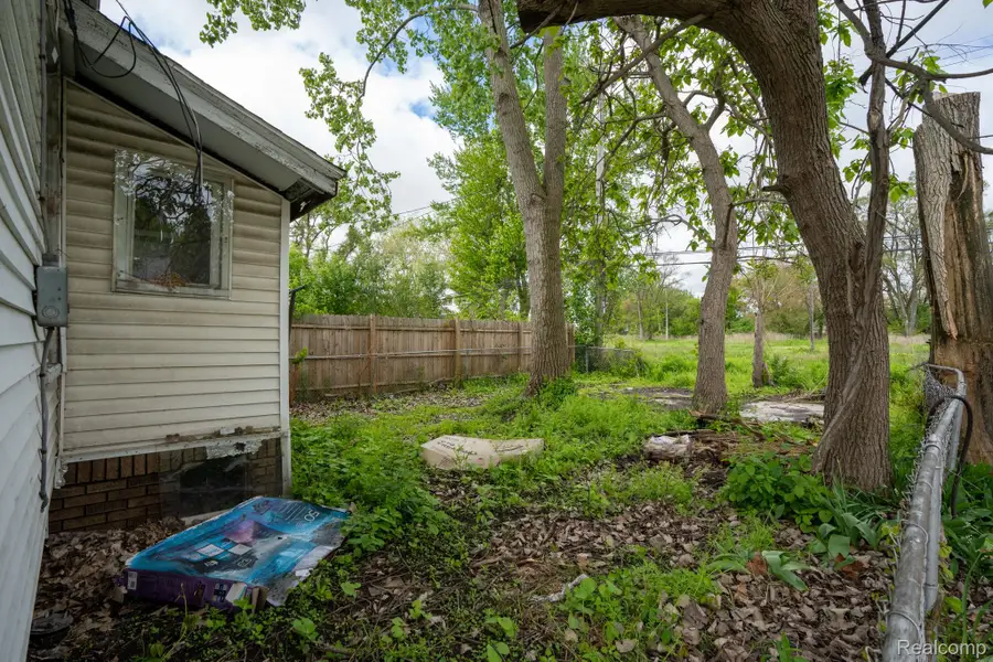 17257 MOENART ST, Hamtramck, MI 48212 - #3
