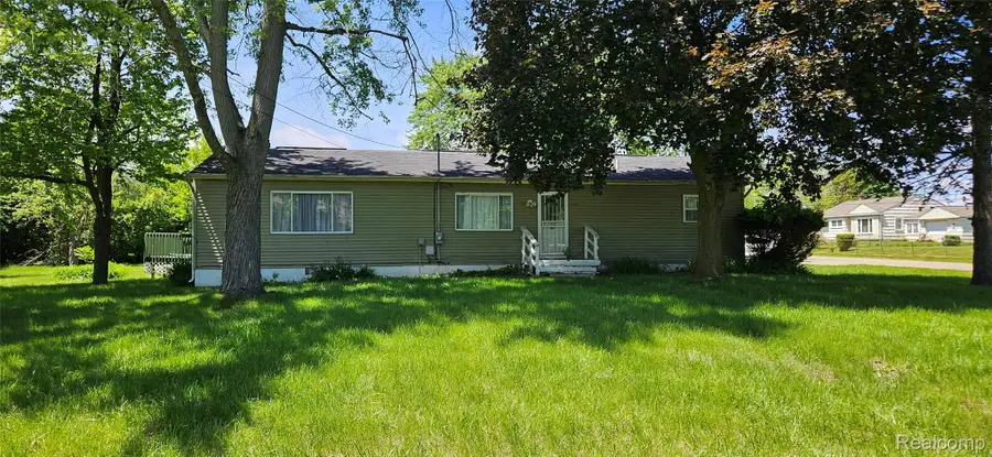 5471 FAIRHAVEN ST, Flint, MI 48505 - #2