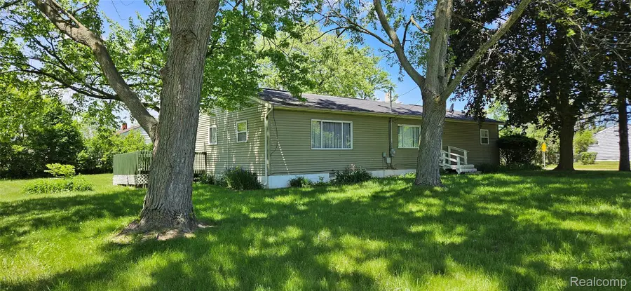 5471 FAIRHAVEN ST, Flint, MI 48505 - #3