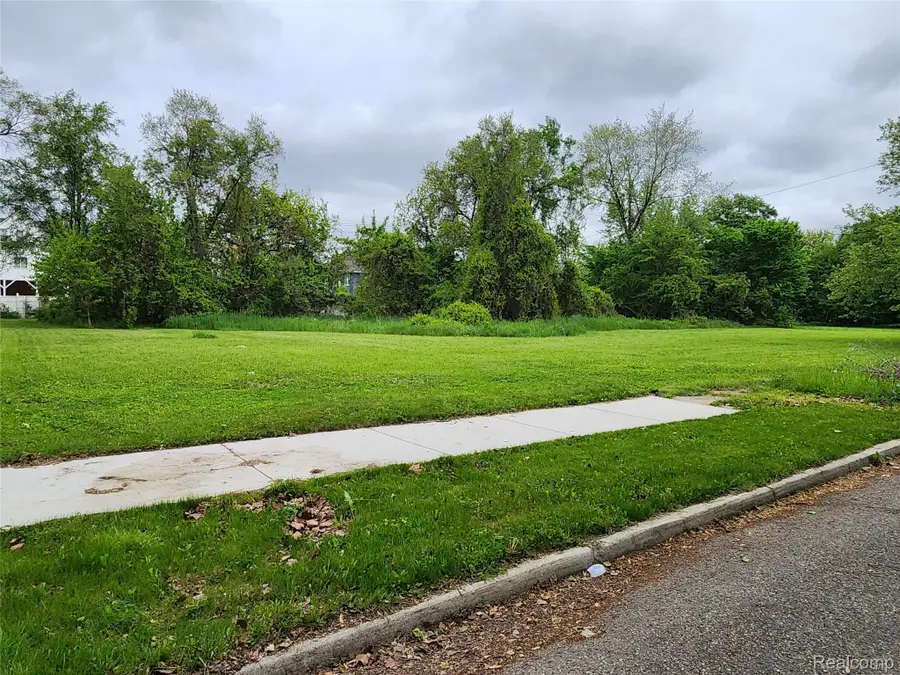 639 Smith Street, Detroit, MI 48202 - #2