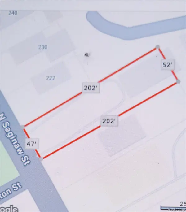 210 N Saginaw Street, Lapeer, MI 48446