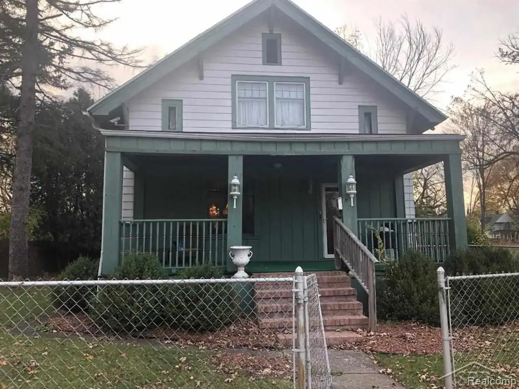 3137 S Washington Avenue, Saginaw, MI 48601 - #1