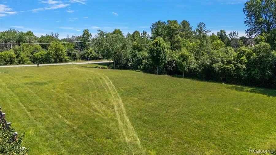 45547 W 9 Mile Road, Novi, MI 48374 - #2