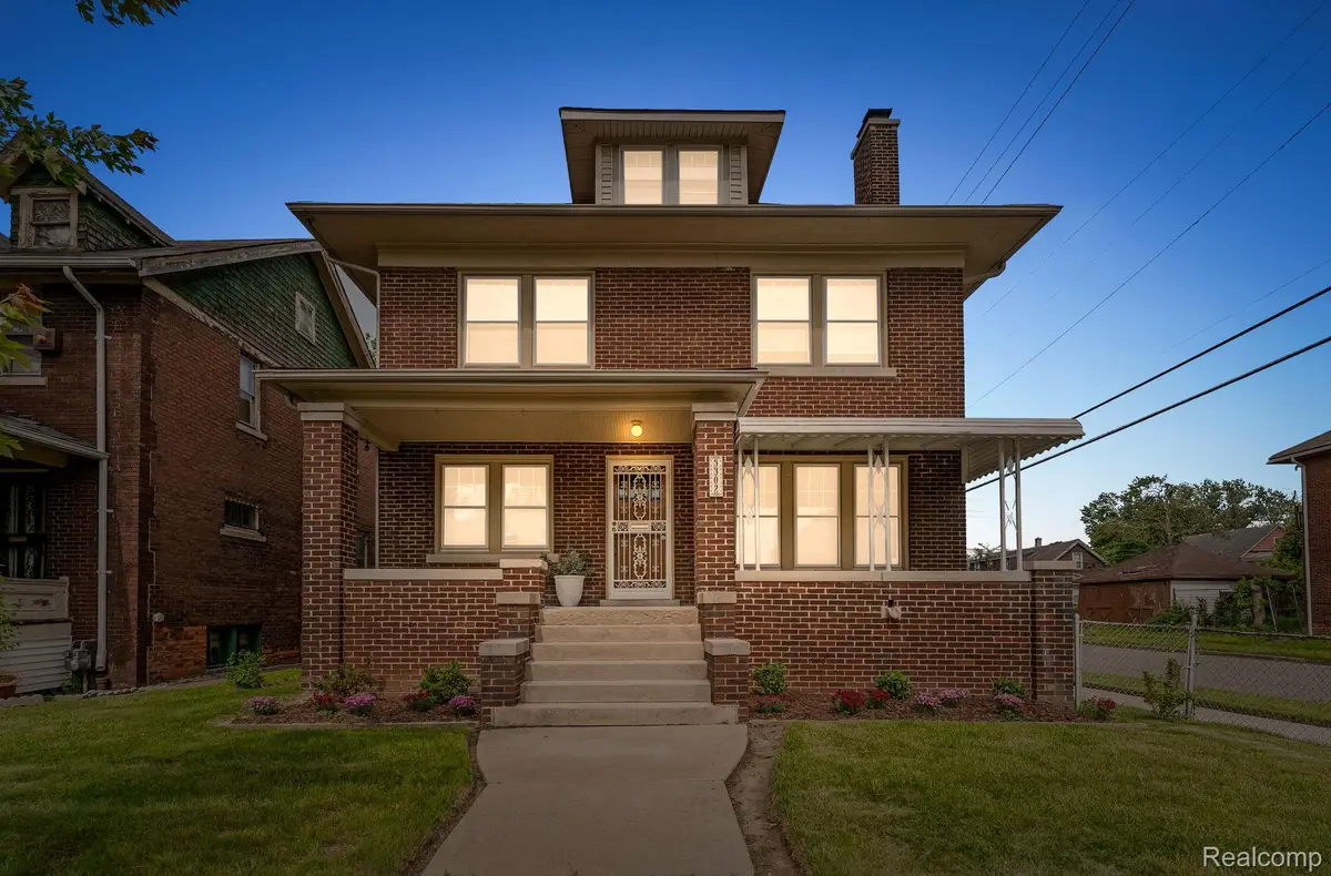5302 Burns Street, Detroit, MI 48213 - #1