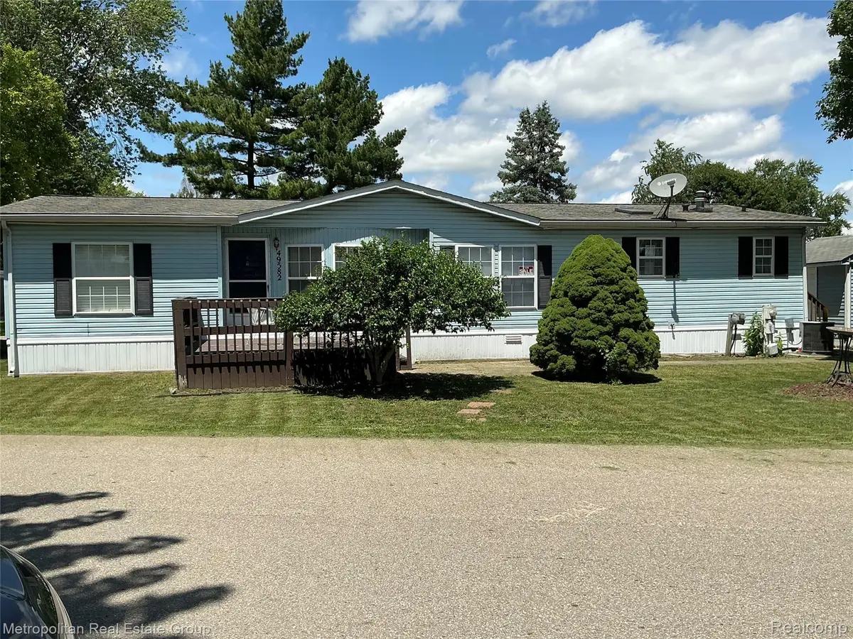 49582 Main Drive, Plymouth, MI 48170 - #1