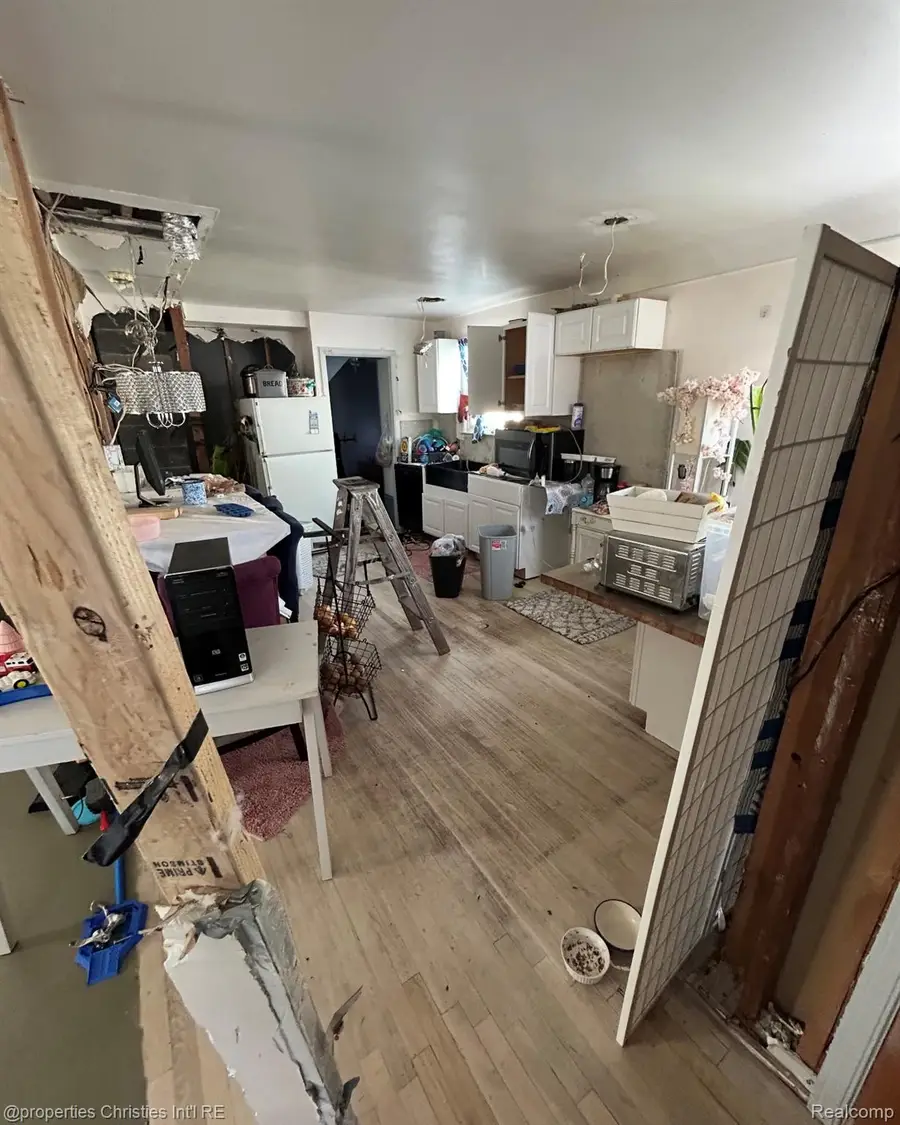 14633 College Avenue, Allen Park, MI 48101 - #2