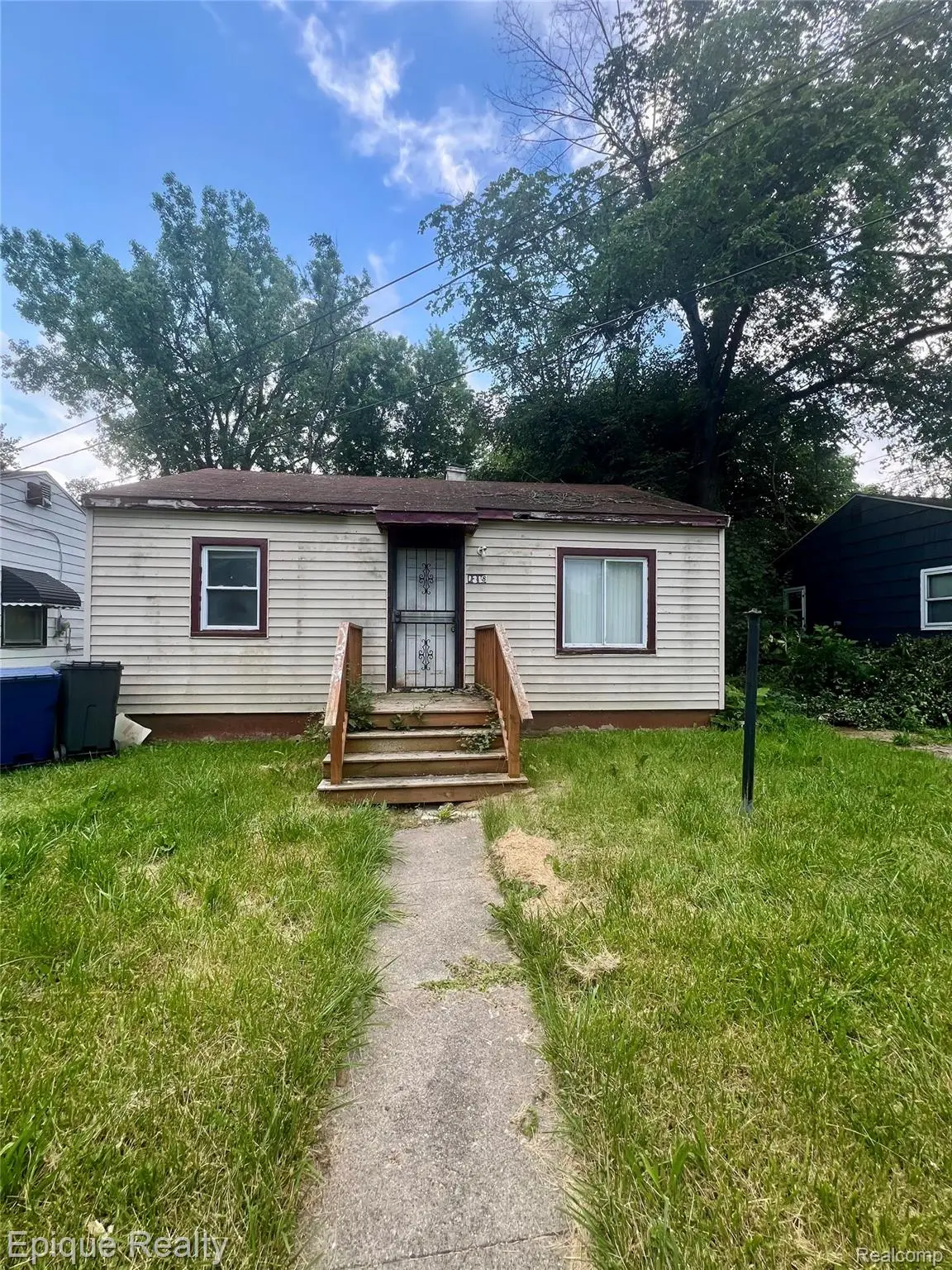 1218 E Piper Avenue, Flint, MI 48505 - #1