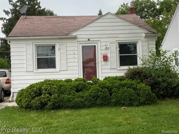 1044 Cloverlawn Avenue, LincolnPark, MI 48146