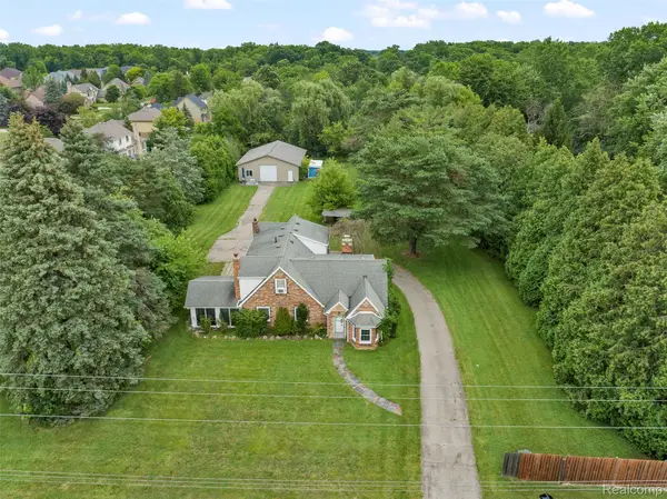 42192 Dequindre Road, SterlingHeights, MI 48314