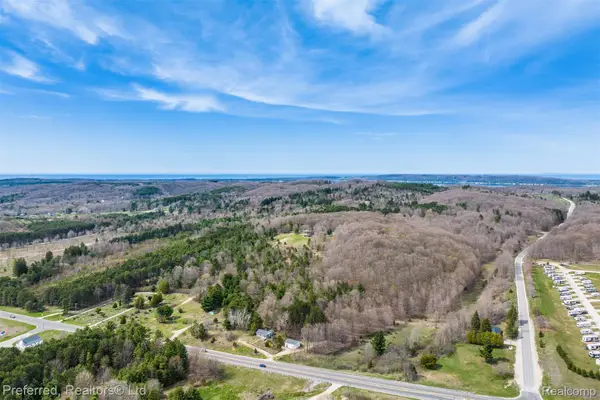 VAC Lobb Road, Frankfort, MI 49635