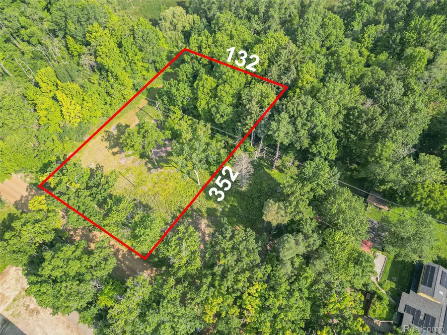 7230 Walnut Lake Lot 1 Road, West Bloomfield, MI 48323 - #2