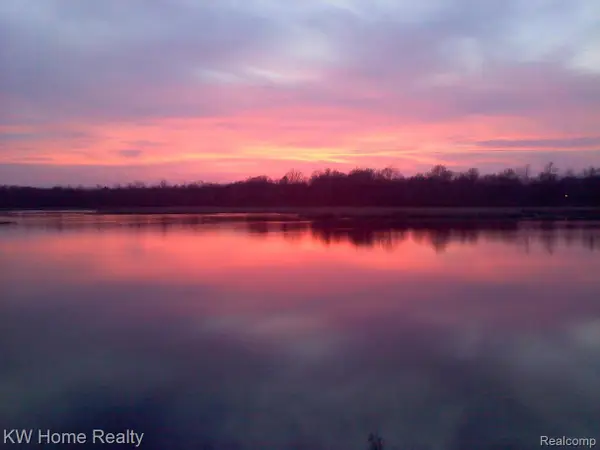 2094 Austin Drive, Novi, MI 48377